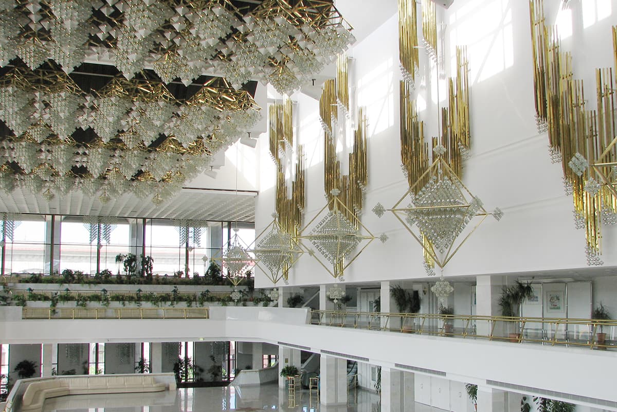 01фойе бз - люстры