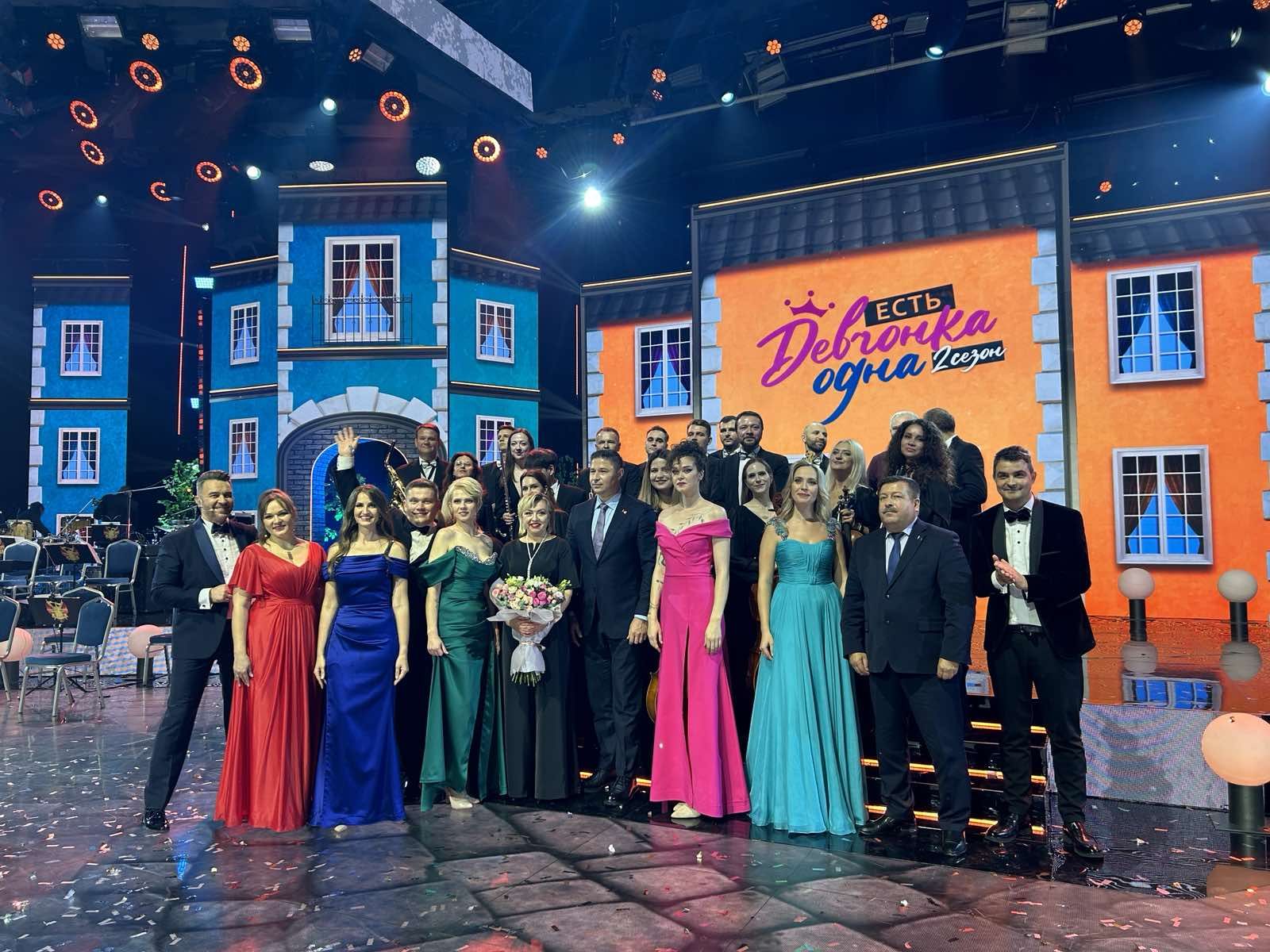 Есть девчонка одна