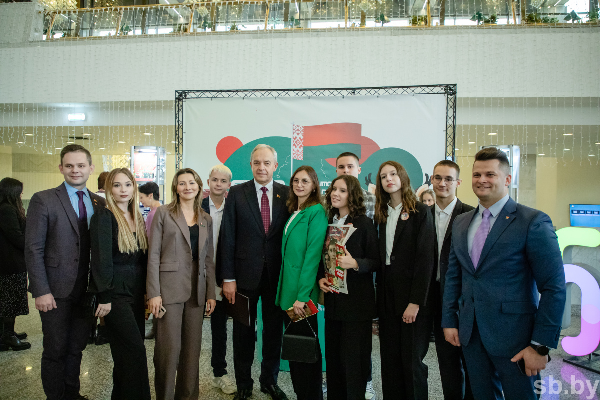 amdcm89gg6disty56a6ecmp3pxhxolpv