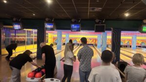 photo_5233711757111532917_y