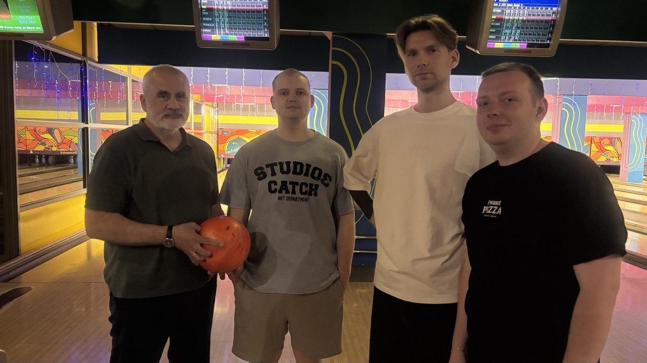 photo_5233711757111532918_y